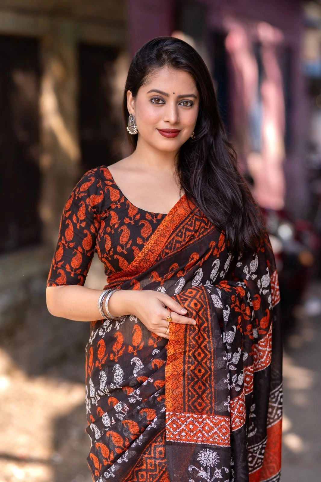 Grey Red online best soft linen-by-linen printed indian saree for women, girls-Grey Saffron-2