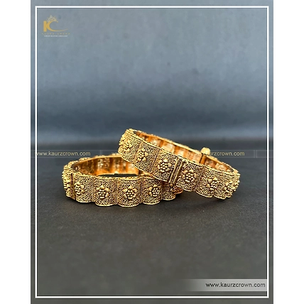Aafreen Traditional Antique Gold Plated Bangles-11670610