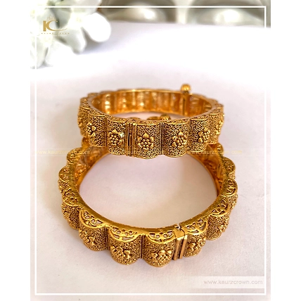 Aafreen Traditional Antique Gold Plated Bangles-2