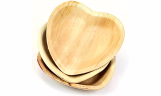 Disposable 8 Inch Bagasse wooden heart shaped  Plates Environmental Protection