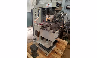 UNIVERSAL MILLING MACHINE