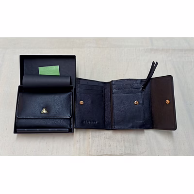 leather ladies wallet in black