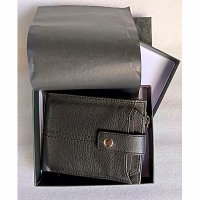 mens leather wallet in black