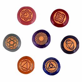 seven chakra symbol reiki crystal healing set of 7 pcs with box reiki engraved natural crystal round reiki set(ki_05)