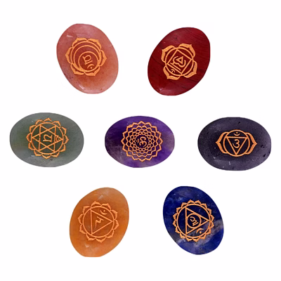 seven chakra symbol reiki crystal healing set of 7 pcs with box reiki engraved natural crystal oval reiki set(ki_09)
