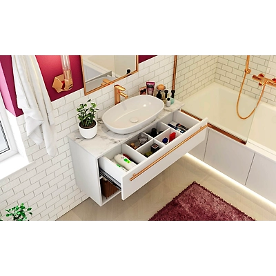 A White, Red And Gold Bathroom Design-1