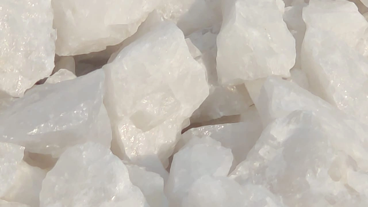 GLASSY QUARTZ-6