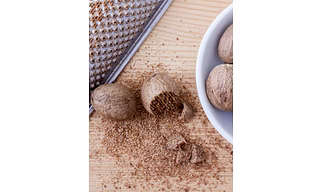 Whole Nutmeg / Jaiphal