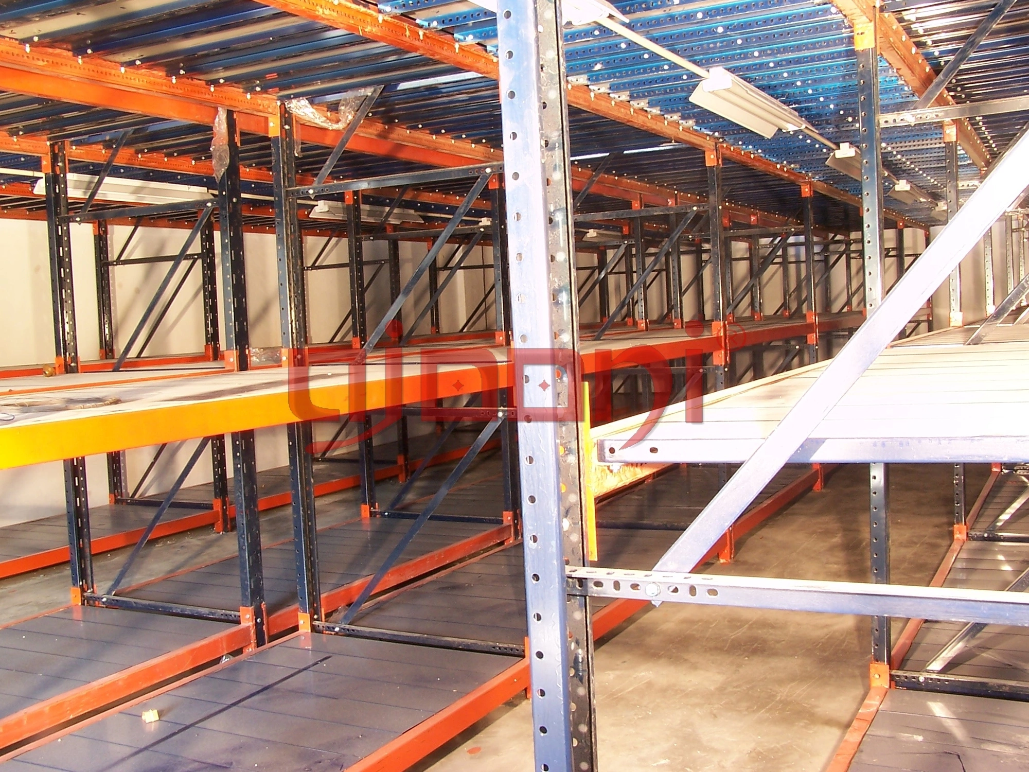 Medium Duty Pallet Rack-1