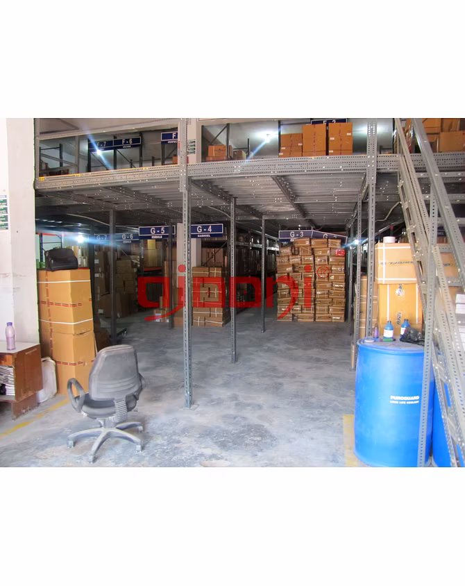 Mezzanine Warehouse-1175