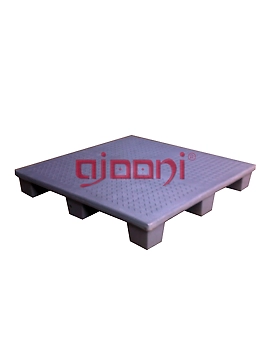 Roto Molded Pallet