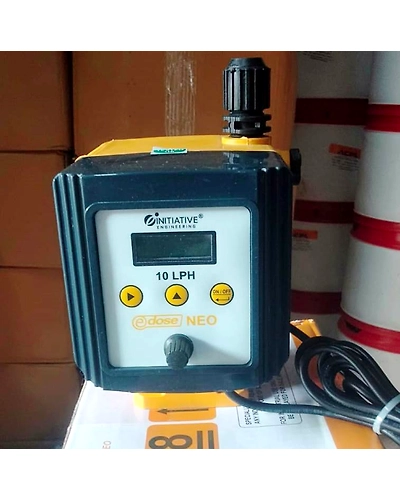 e-Dose Dosing Pump-1