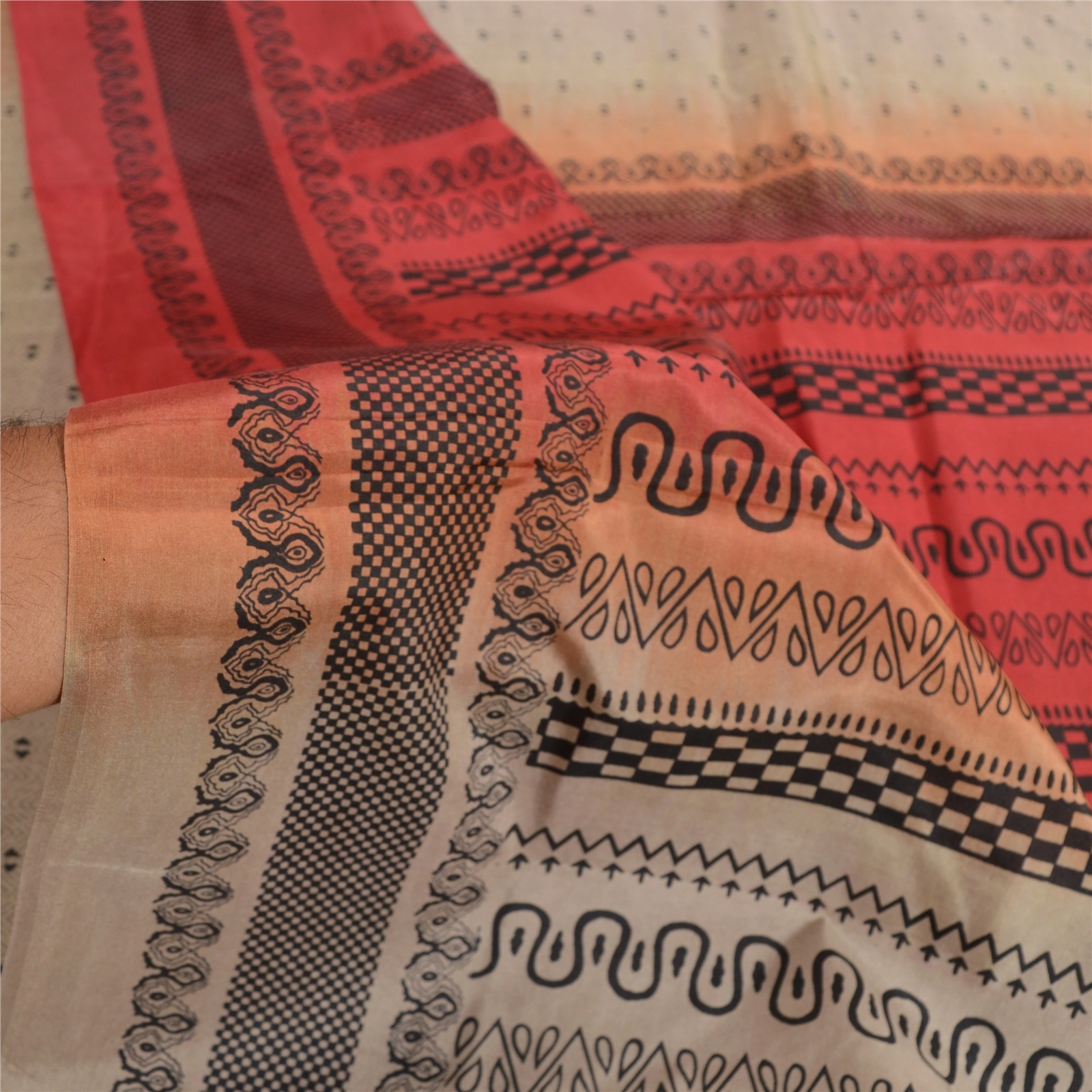 Sanskriti Vintage Sarees Cream &amp; Red Pure Silk Printed Sari Floral Craft Fabric, PR-62381-Pale-Cream &amp; Red-Pure Silk-5