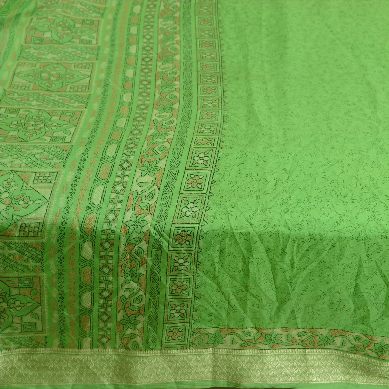 Sanskriti Vintage Sarees Green Printed Pure Silk Sari 5Yd Floral Craft Fabric, PR-63681-Green-Pure Silk-3