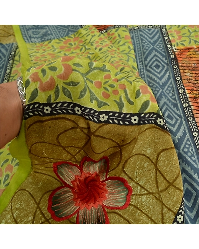 Sanskriti Vintage Sarees Green Pure Crepe Silk Printed Sari Soft Craft Fabric, PRC-19231-Green-Printed Floral Design-Pure Crepe Silk-3