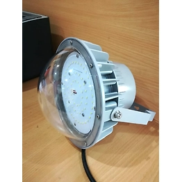 ACE ENTERPRISES 40W FOCUS LIGHT PLAINBLACK/WHITE