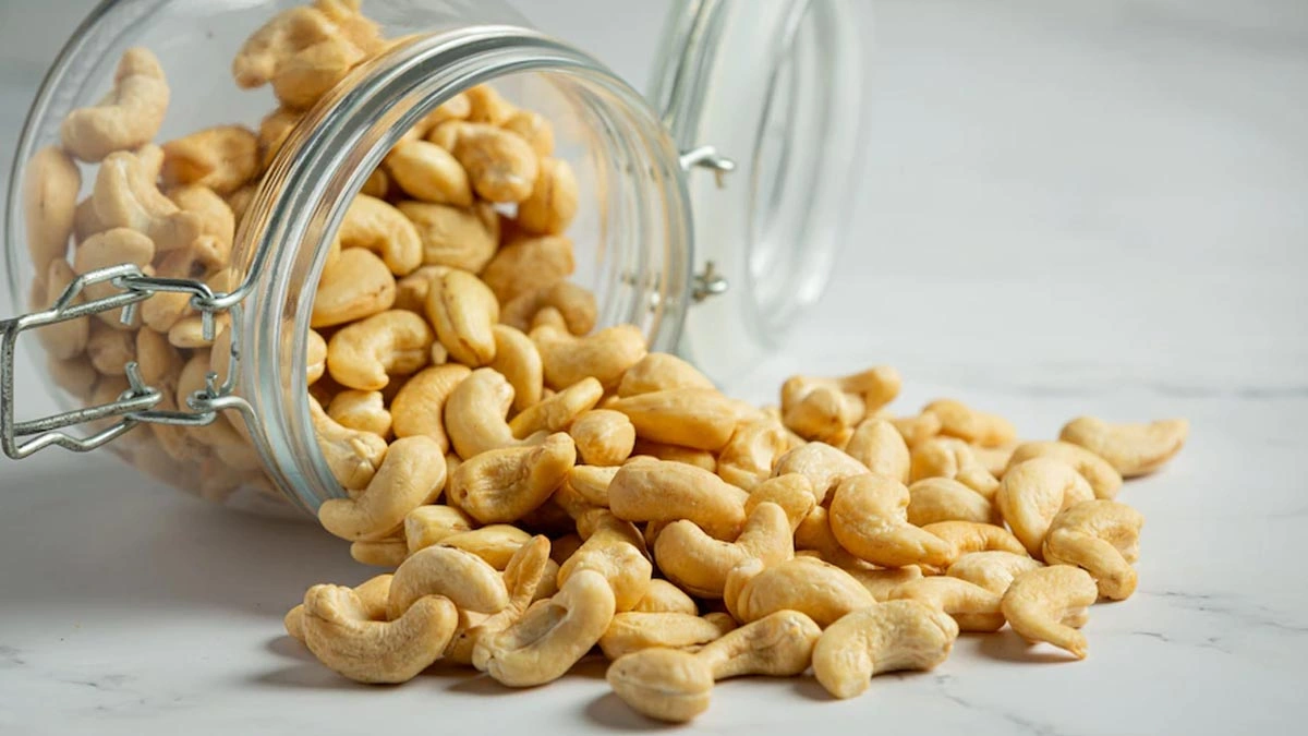 Cashews WW180 / 210 / 240 / 320 / 400-3