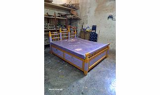 Sankheda box bed