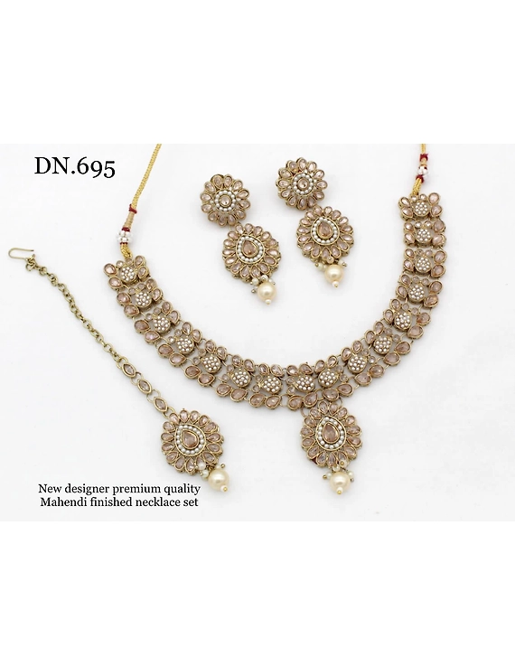 Imitation jewellery-11756844