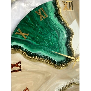 Green Geode Abstract Epoxy Resin Wall Clock For Home Decor