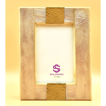 SHILPWARE Resin with Brass Hammered Photo Frame || Wall hangings-Cream-4 x 4 Inch-5