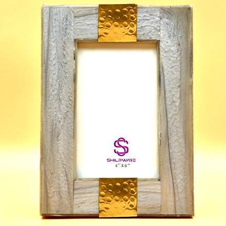 SHILPWARE Resin with Brass Hammered Photo Frame || Wall hangings-Cream-4 x 4 Inch-6