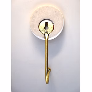 PUB BLACK AND GOLD TILE MONOGRAM ALPHABET Wall hook