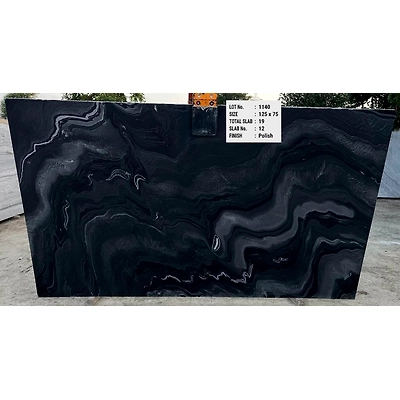 Magic Black-11892650