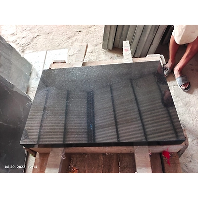 Black granite monuement-4