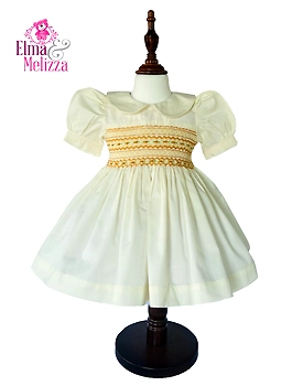 Elma_and_Melizza_hand_smocked_babygirl_dress