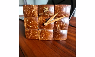 COCONUT TABLE CLOCK