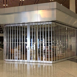 Polycarbonate Folding Door