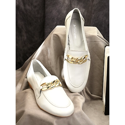 5200\F\WHITE-1