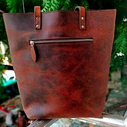 LEATHER TOTE BAG