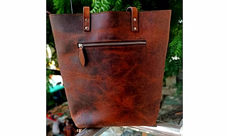 LEATHER TOTE BAG