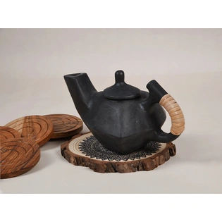 Longpi Pottery Kettle - Triangle