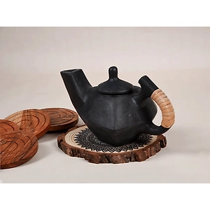 Longpi Pottery Kettle - Triangle