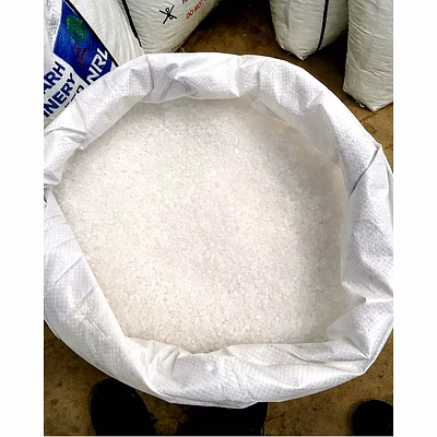 Fully Refined Paraffin Wax 60/64 Grade – White Odorless Low Oil Content Wax in Slabs or Pastilles for Industrial Applications-3