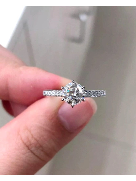 18k gold 1ct VS1 GIA Certified Cushion cut Lab Grown Diamond Solitaire Band Ring