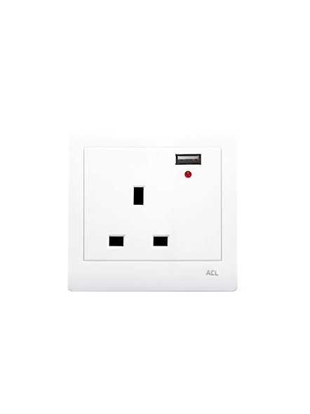 13A Socket Outlet with 2.2 A USB Charger