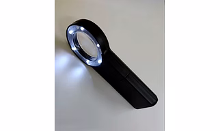 LED Illuminated Magnifying Glass