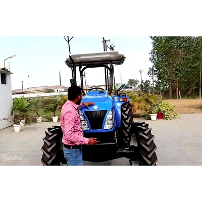 Excel 4710 4WD New Holland Tractor, 47 HP-3