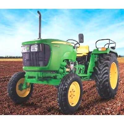 8 F + 4 R 5042 D John Deere Tractor, 2 WD-3