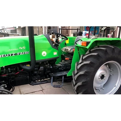 Agrolux 45 2WD Deutz Fahr Tractor, 41-45 HP-1