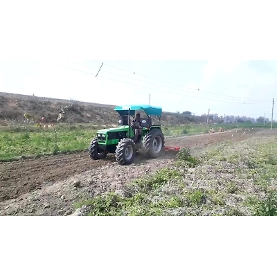 Agromaxx 60 4WD Deutz Fahr Tractor-1