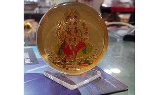 Round Gold Foil Religious Pictures In Acrylic With Magnifying Effect