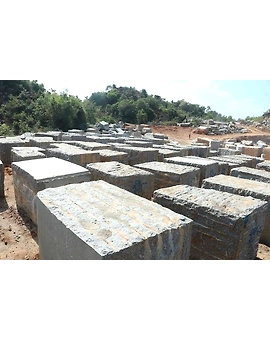 Raw Block Granites