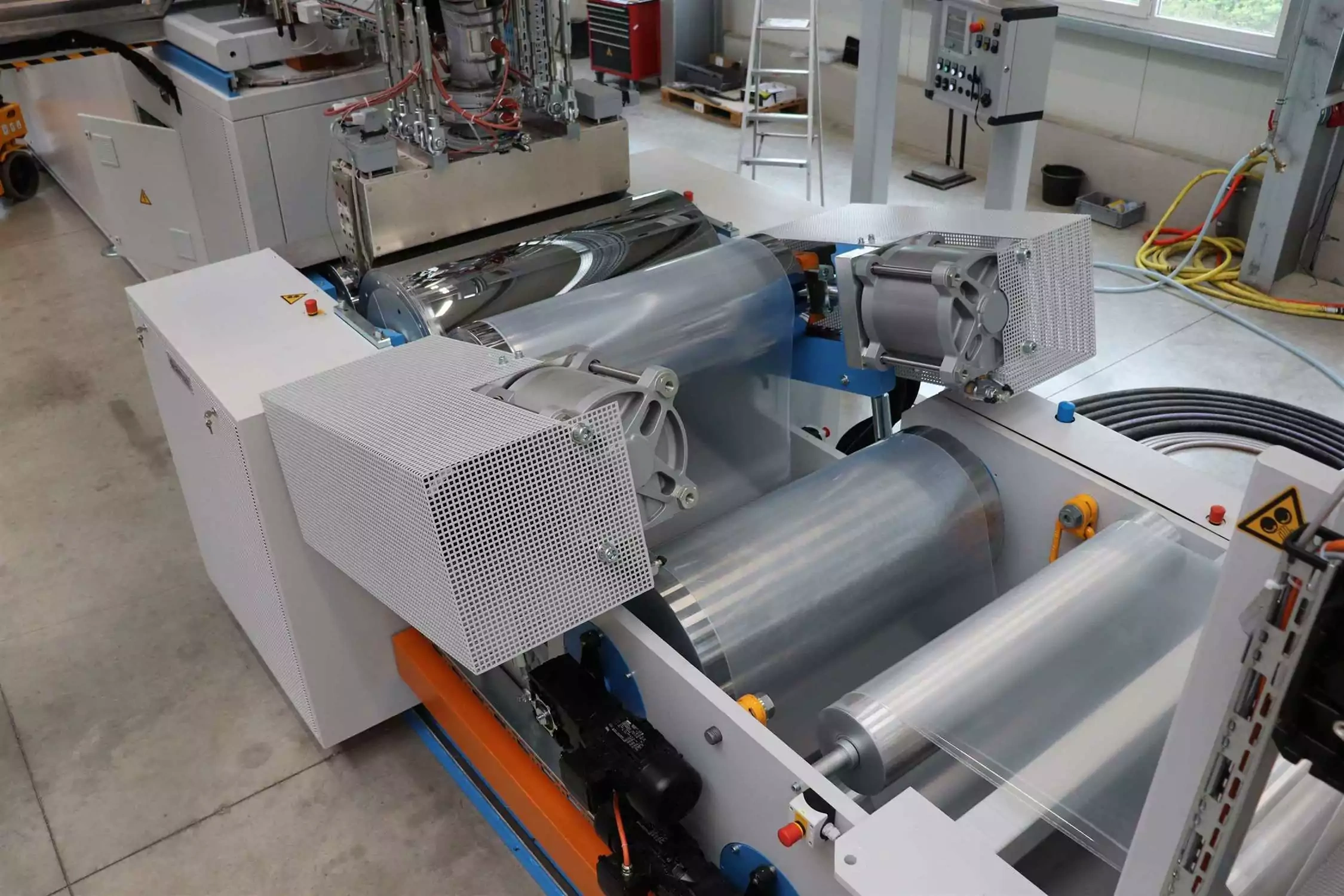 Plastic Extruder Line For Plastic Rolls Automatic With Finished Goods-2