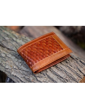 Woven wallet