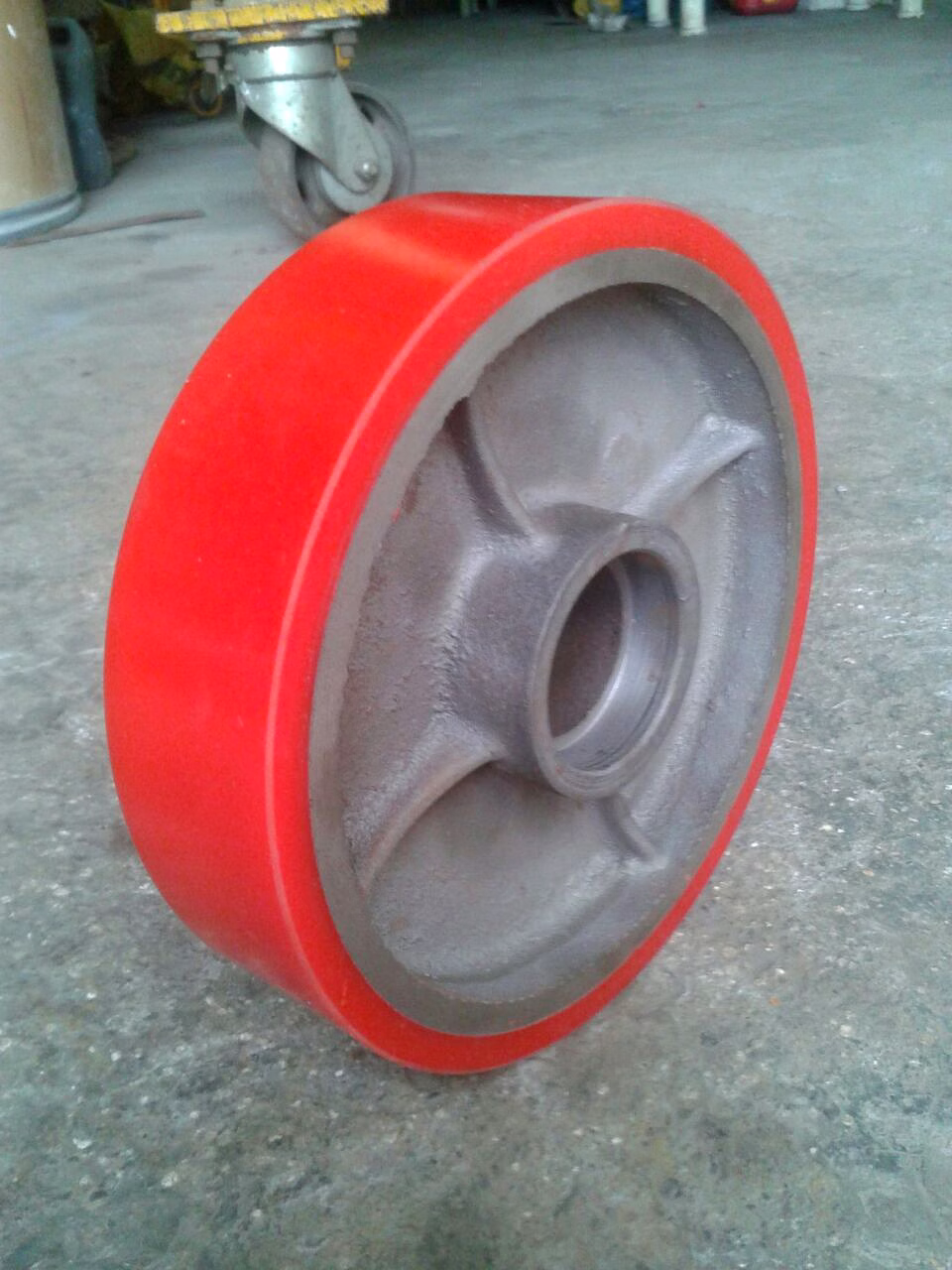 wheels with cast iron core & pu wheels